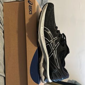 Gel-Kayano 27 black size 12 worn